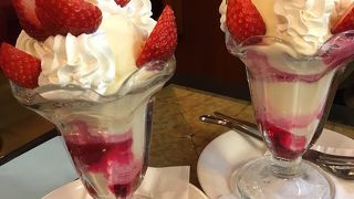 懐かしいパフェ