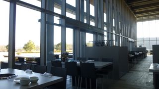 工場見学前に、おいしいビールと焼肉ランチ