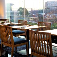 レストラン　カフェトスカの朝　まだ空いている時間