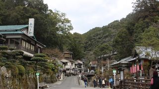 日本最古の温泉　風情のある温泉街です