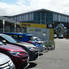 クライストチャーチ空港のHertz駐車場