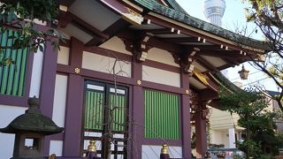 神社とスカイツリー