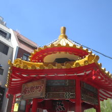 中国そのものの色合いです