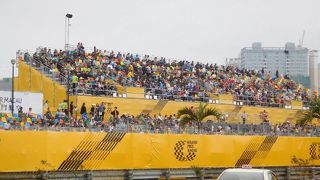 マカオグランプリの開催時期には、シャトルバスの運航ルートも変わってしまいます。