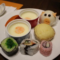 レストランの朝食