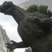 TOHOシネマズ シャンテ前