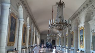 離宮でも贅沢な空間