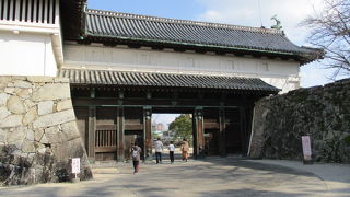 入場料はお気持ちで