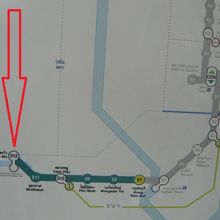 バーンワー駅は、シーロム線の終点です。地下鉄の延長計画が有り