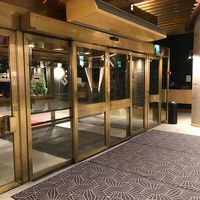 入り口はゴールド！