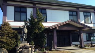 横になる涅槃様