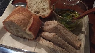 人気店なので予約必須