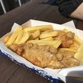 鮮魚屋のフィッシュ＆チップス
