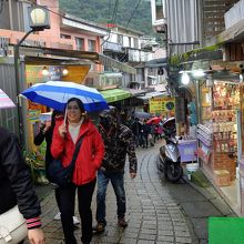 菁桐老街と比べると趣きに欠けるような…。