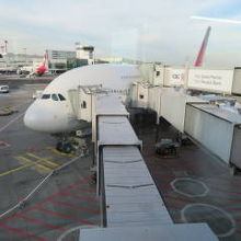 ボーディングブリッジは二層になっていました