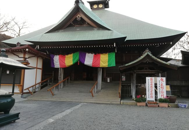 弘明寺観音　弘明寺商店街すぐそば