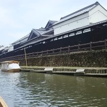 雰囲気のある景色です。