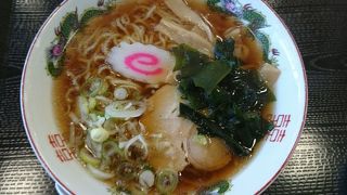 「うるおい館」奥に