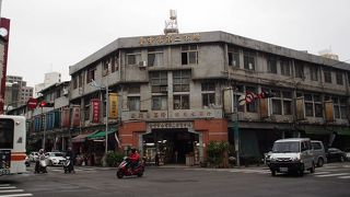 朝食を食べに行こう！