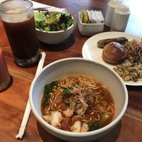 ラウンジ 朝食ヌードル