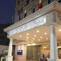 入口にセキュリティチェックがあります。