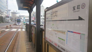 混雑時はここから北方向には乗車しない方が賢明です