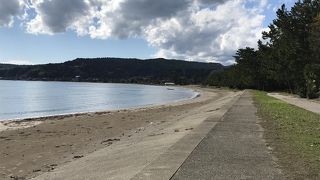 見附島の見付海岸。ビミョーに字が違います。