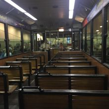 みんな降りた後の車内