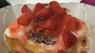 季節のシナモンロール