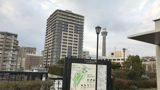 エスカレータで行ける公園