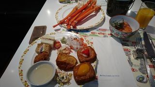 明るくて、スタッフもいい感じでした。