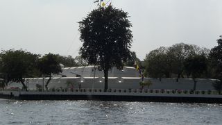 タイの王国は、古来から、チャオプラヤー川の流れとともに隆盛してきました。