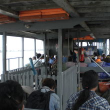 通学、通勤、買い物になくてはならないチャオプラヤー川の船です