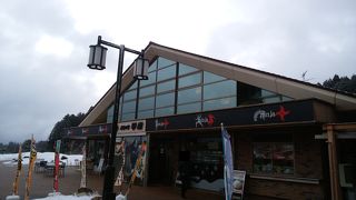 コンパクトなパーキングエリア