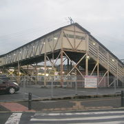 跨線橋が素晴らしい駅だなと感じました