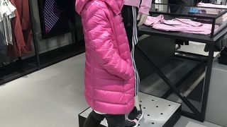 アディダスブランドコアストア名古屋