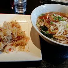 上野　祥龍刀削麺荘 