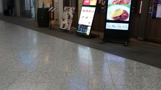 改札内のイタリアン