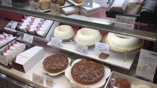 阪急高槻市駅そばの美味しいケーキ