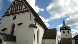 丘の上の小さな大聖堂