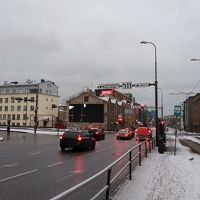 最寄りのバス停からホテル方向を写したところ