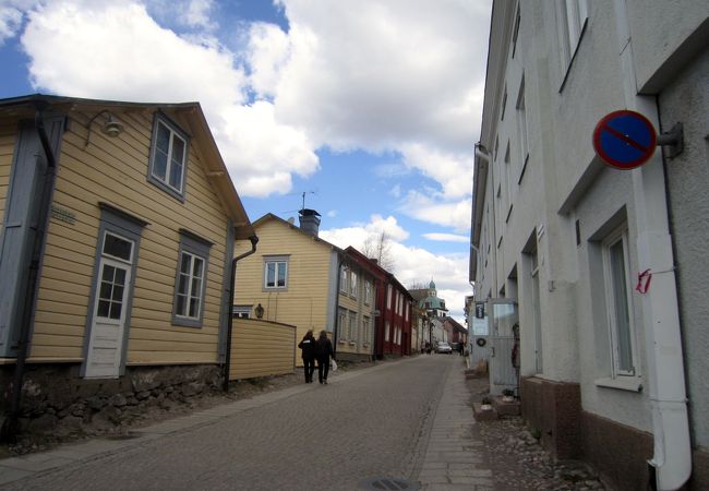 可愛い小さな中世の町