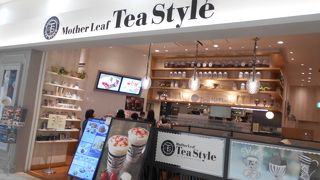 ワッフル。紅茶など