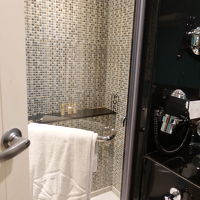 バスタブとは別にシャワーブースが