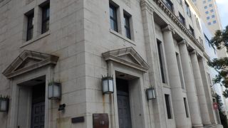 明治初期神戸港開港時に建設された英国チャタード銀行神戸支店のビル