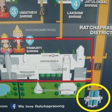 現地の案内図です。ＢＴＳサイアム駅との関係が判り易いです。