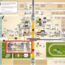 「ユニクロ」は、セントラルワールドの３階に入っています。