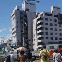 フェリー下りると正面がこのホテルです。