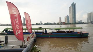 夕方より営業するナイトスポット