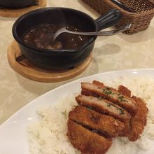 欧風チキンカツカレー